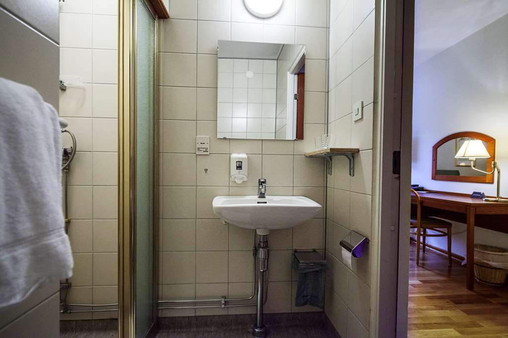 First Hotel بينغتسفورس الغرفة الصورة